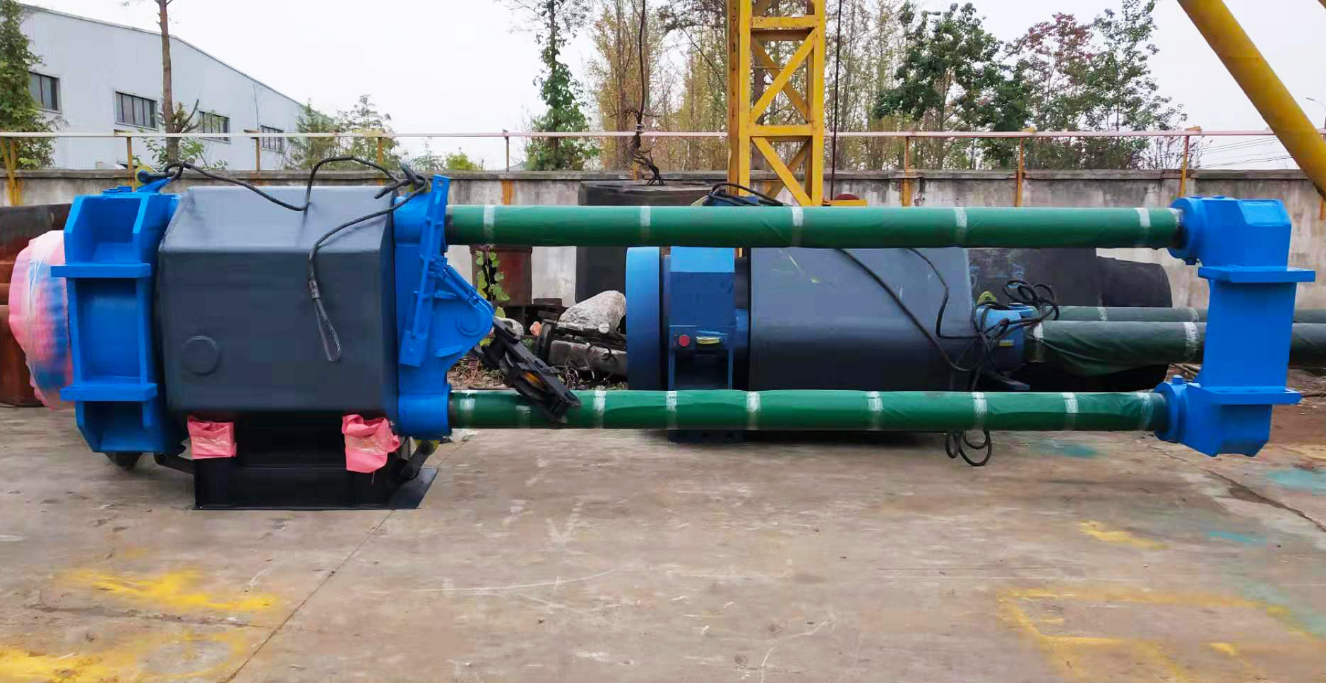 GUIDE ROD TYPE DIESEL PILE HAMMER