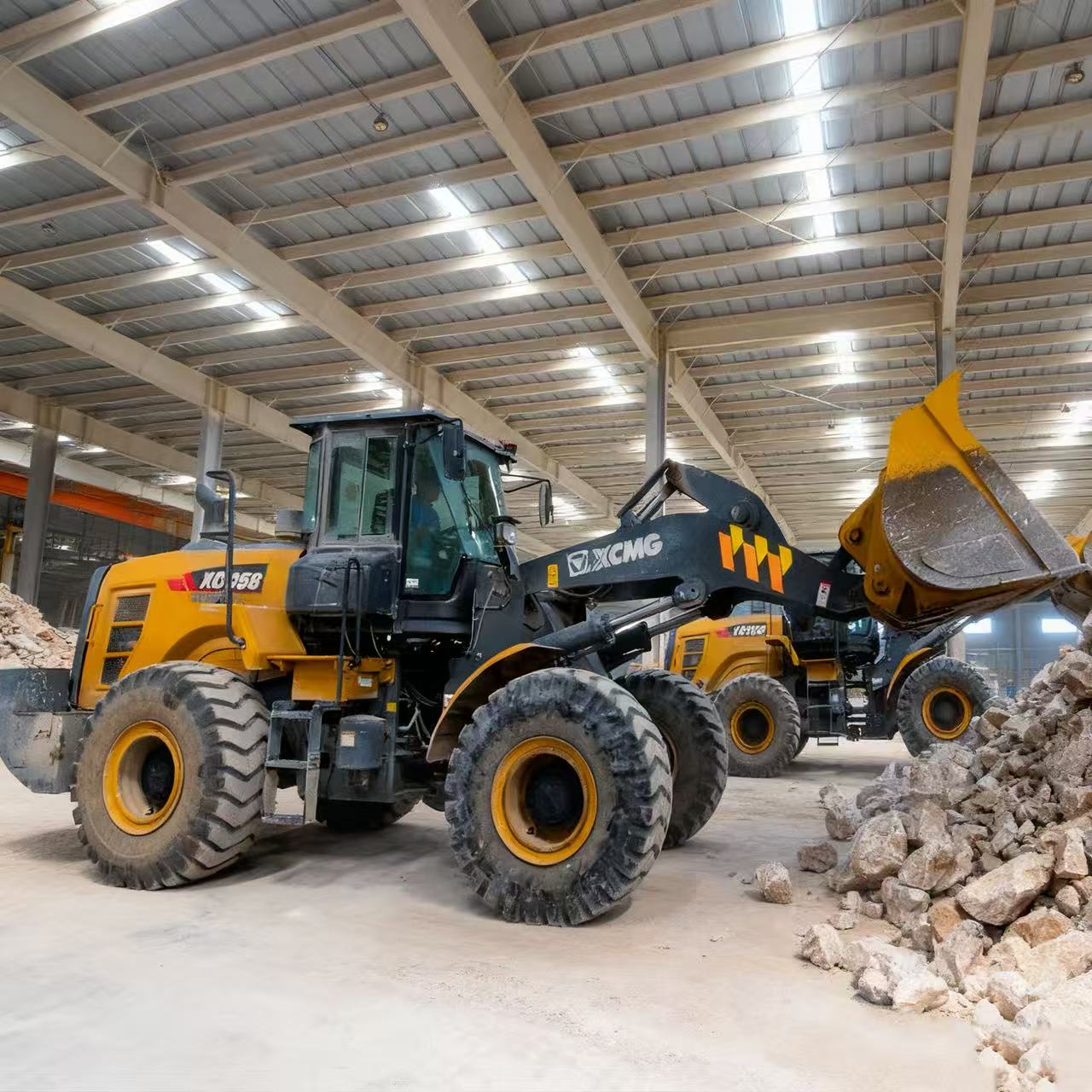 XC958  Medium Loader