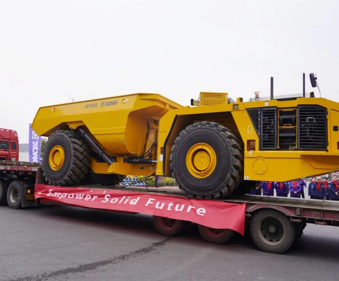 Ten years in the making! XCMG's complete sets of underground mining equipment shipped in batches.