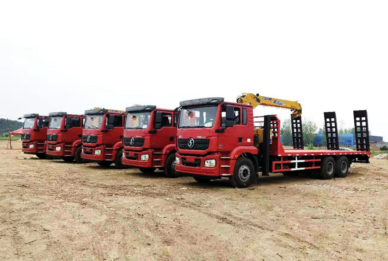FLATBED ROAD WRECKER TOW TRUCK WITH XCMG ARM