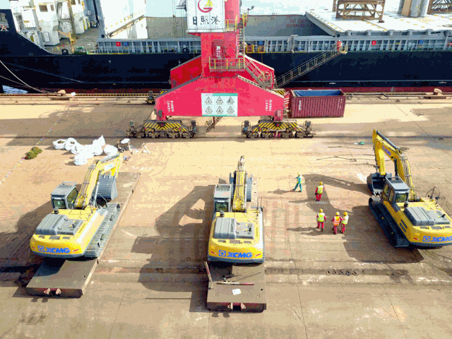 What A View! Over 200 XCMG Equipment Exported Overseas!