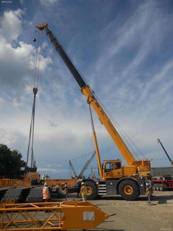 XCMG RT25 25 Ton Rough Terrain Crane