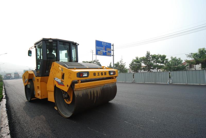 The history and development of road roller