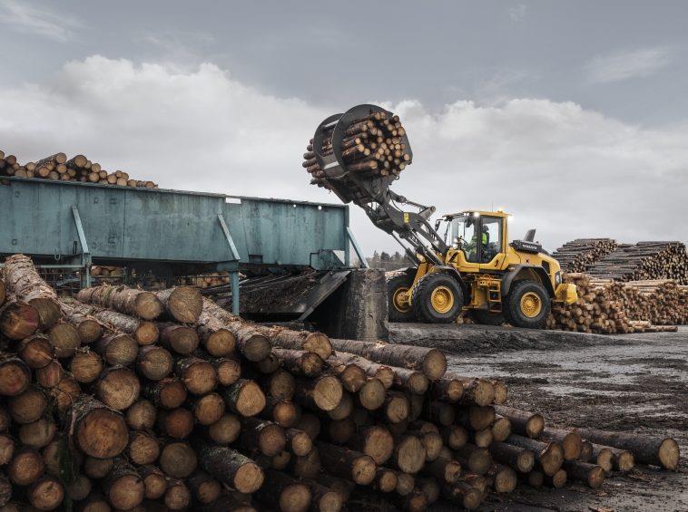 3 Practices That Separate Expert Wheel Loader Operators from Novices